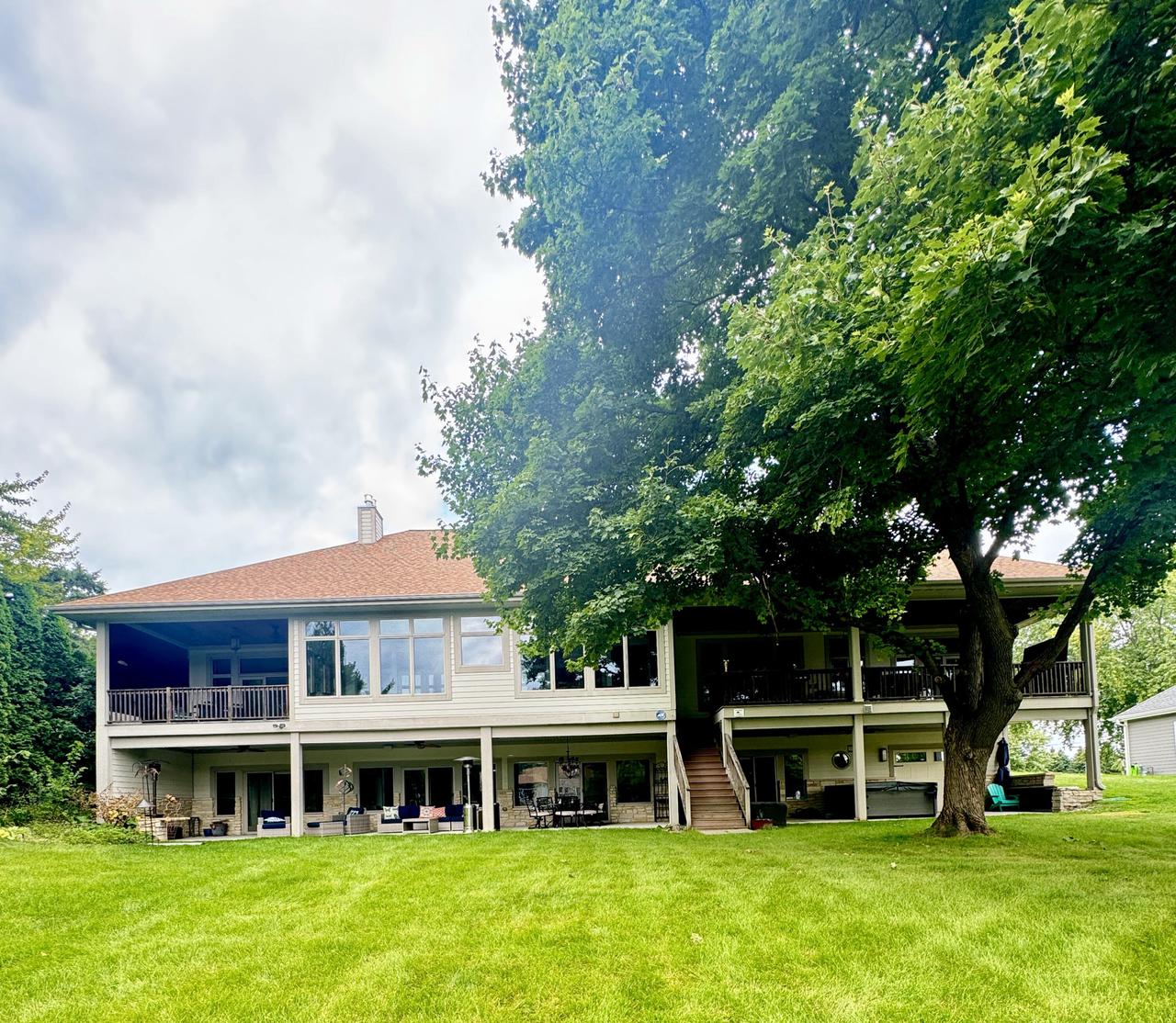 N52W35577 West Lake DRIVE