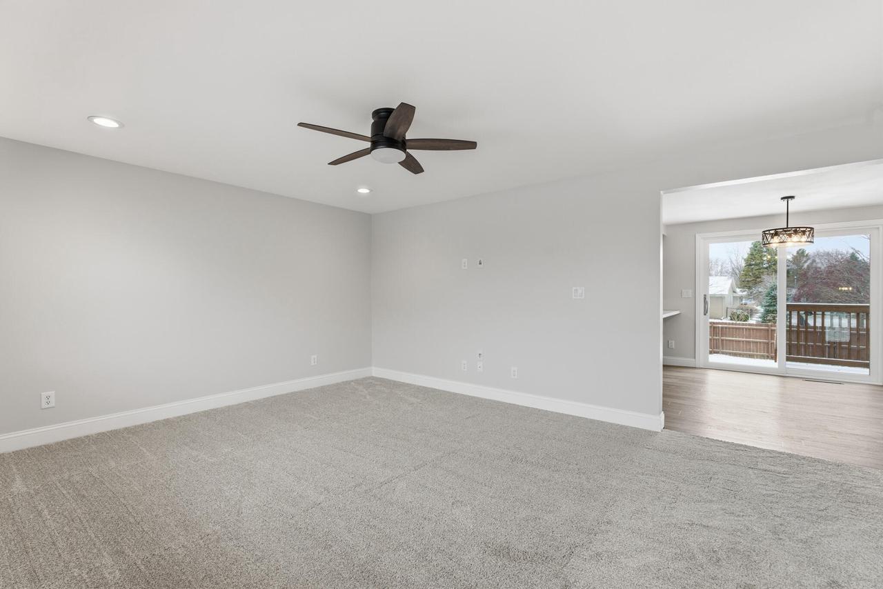 247 Sunny Hill LANE