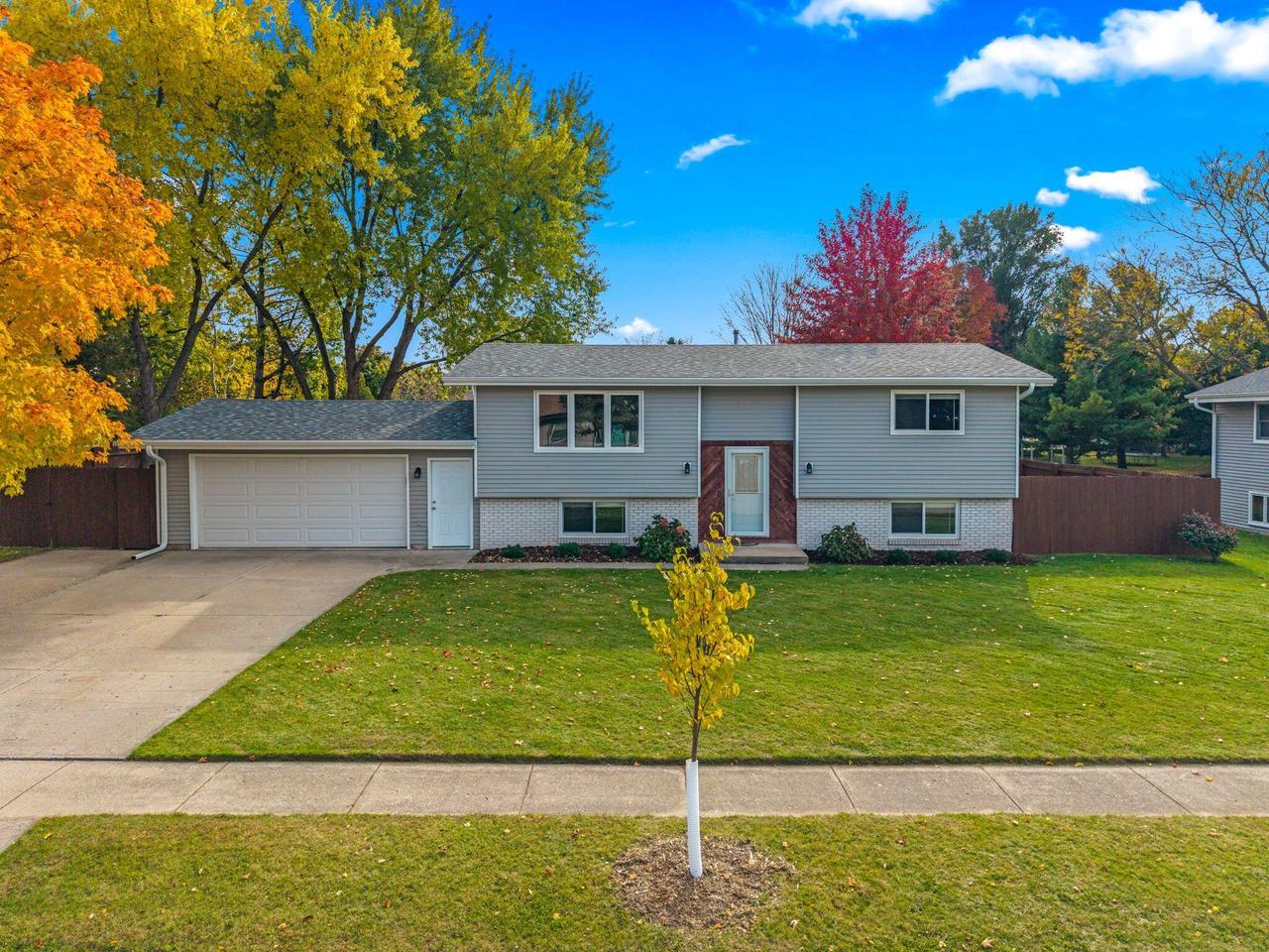 247 Sunny Hill LANE