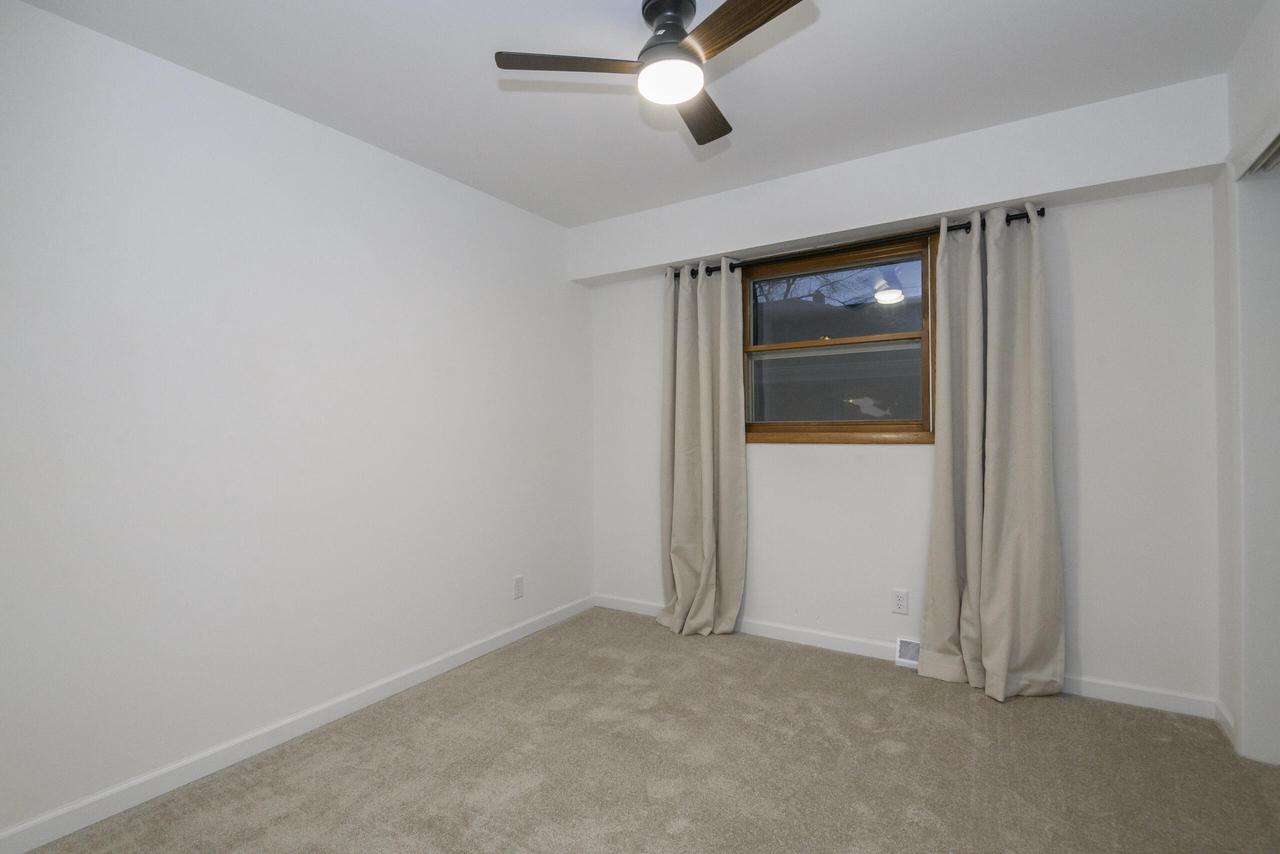 1522 Pewaukee ROAD 1524