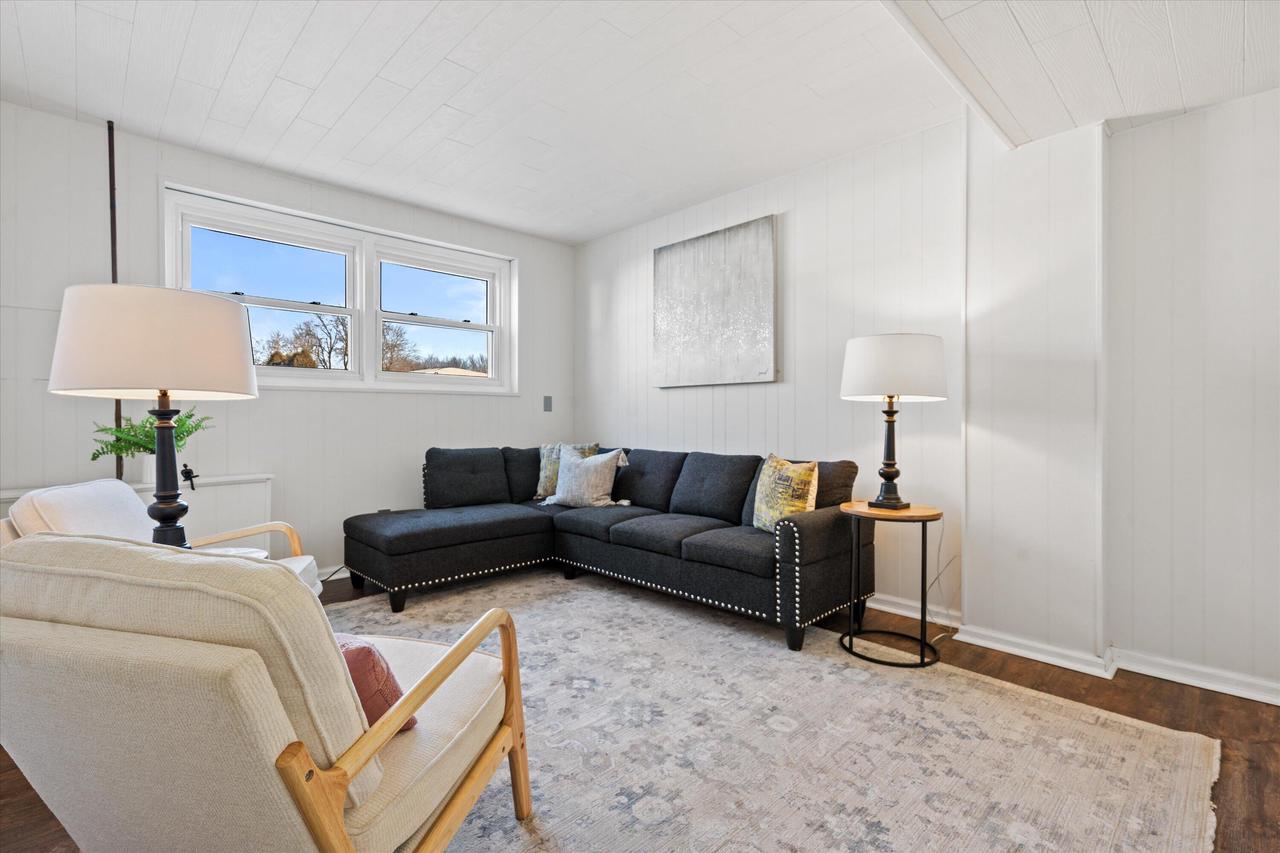 711 East Harvard STREET