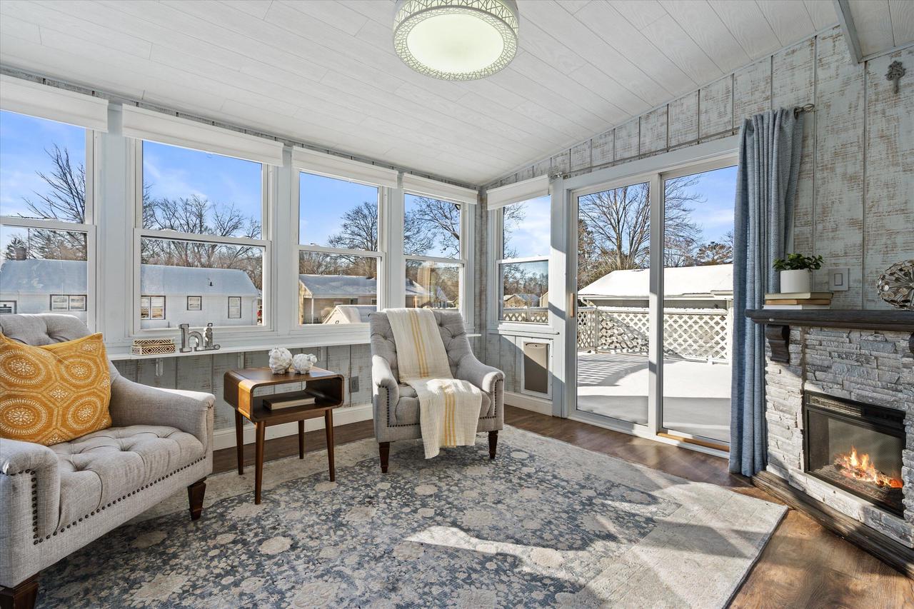 711 East Harvard STREET