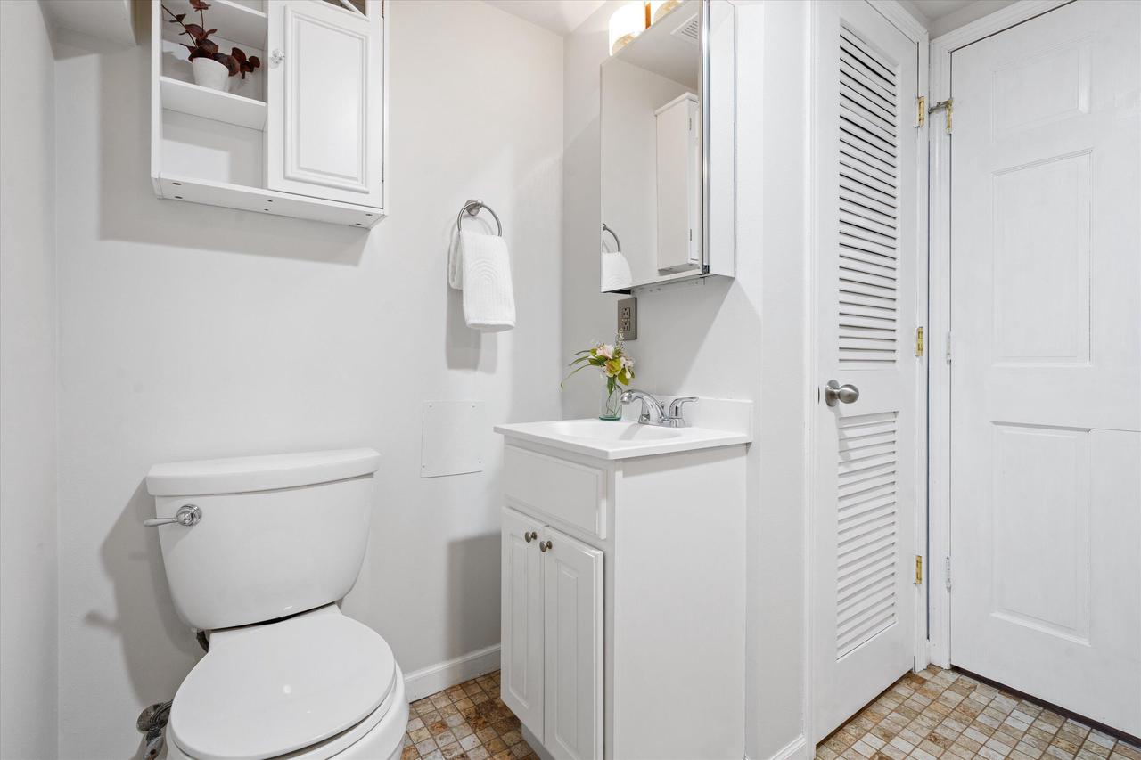 711 East Harvard STREET