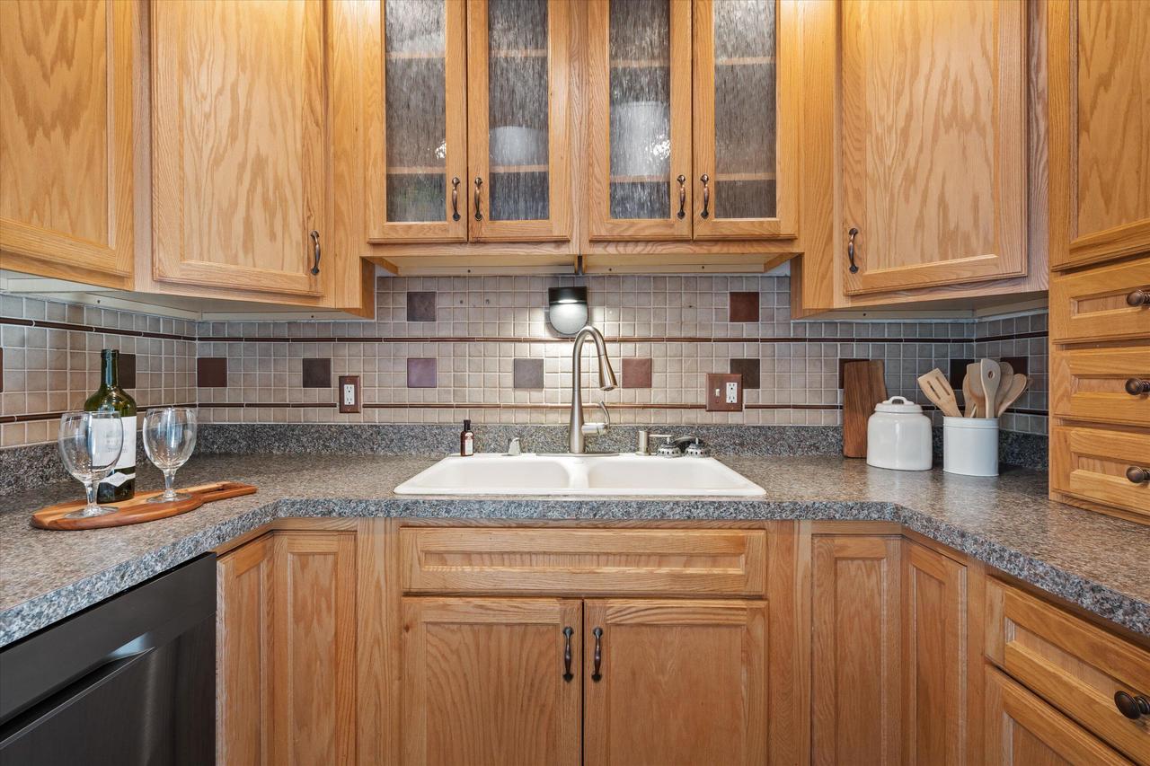 711 East Harvard STREET