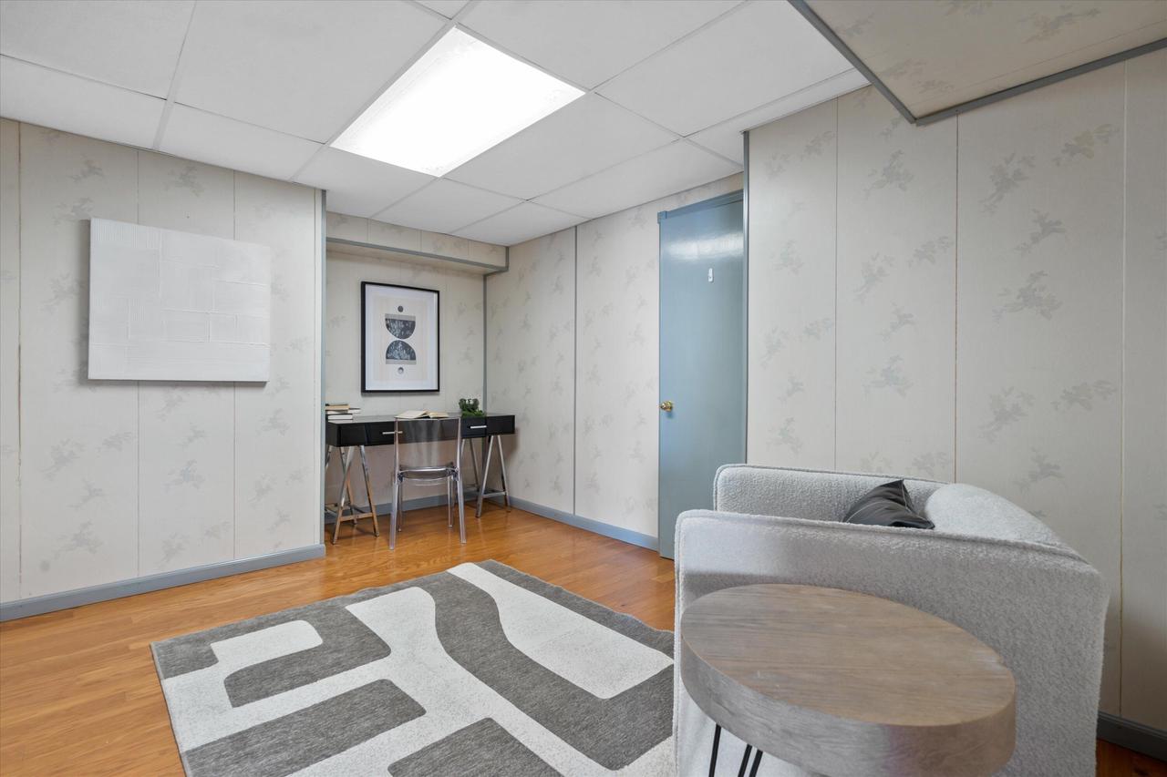 2607 Fox River PARKWAY