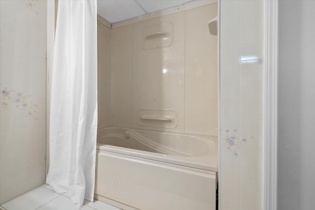 2607 Fox River PARKWAY