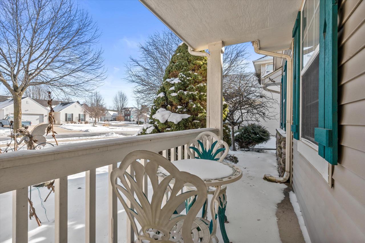 2607 Fox River PARKWAY