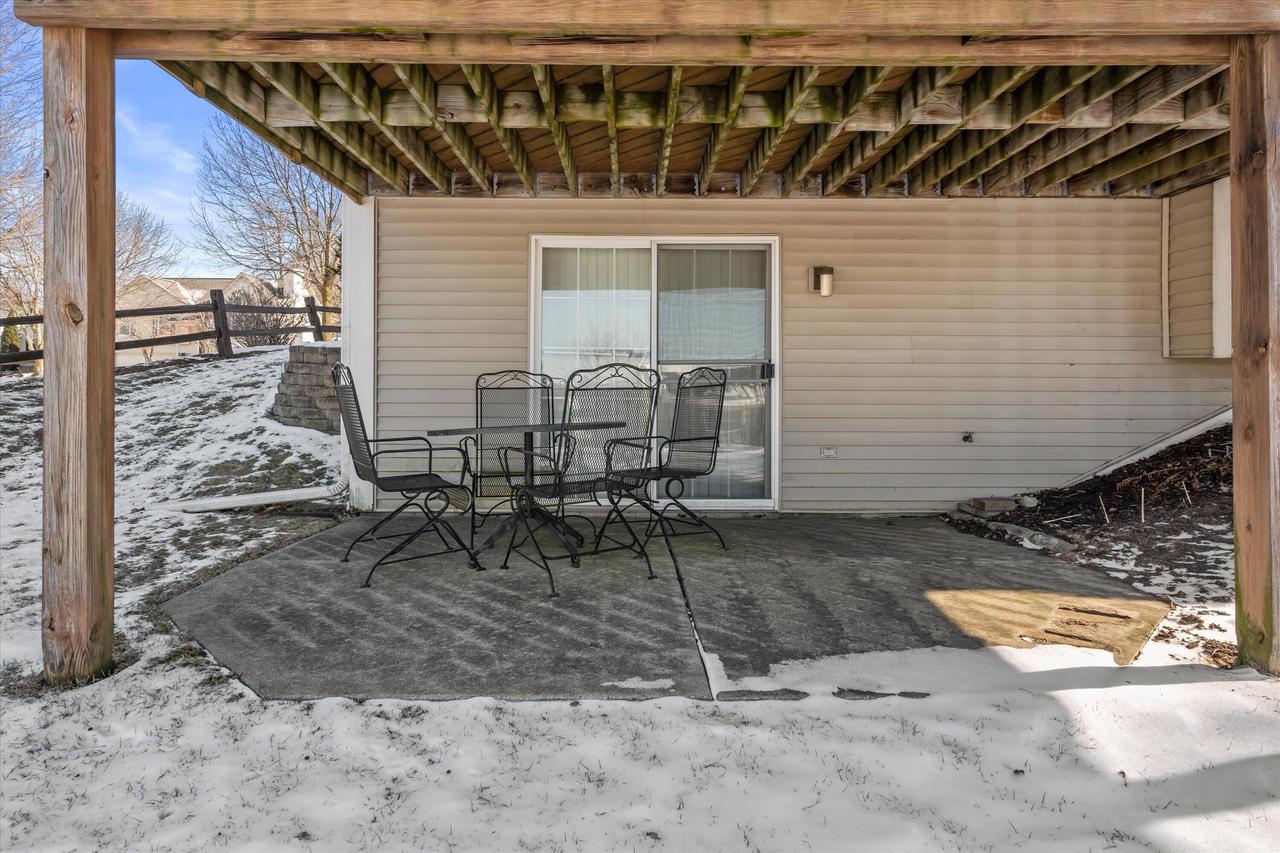 2607 Fox River PARKWAY