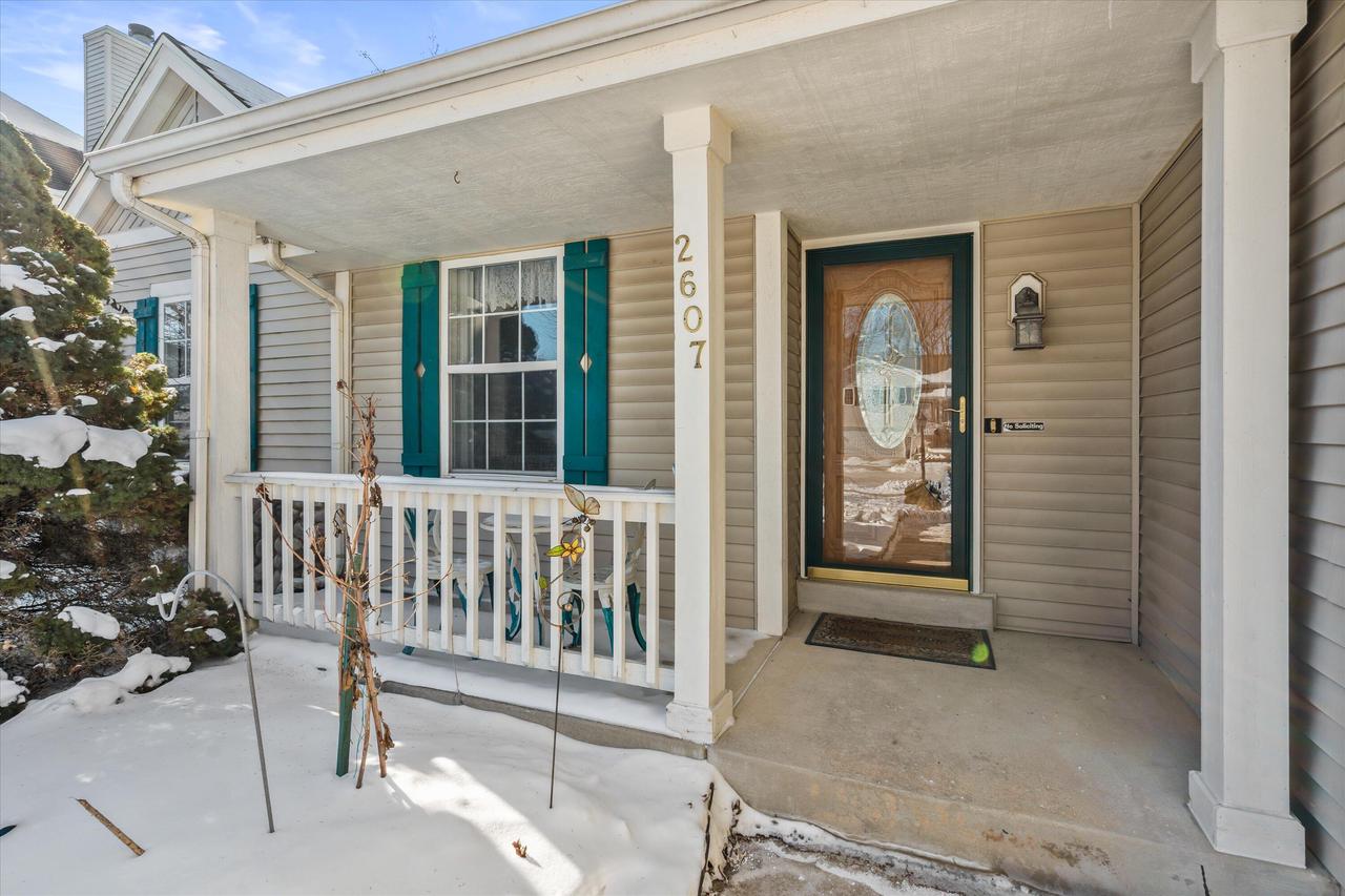 2607 Fox River PARKWAY