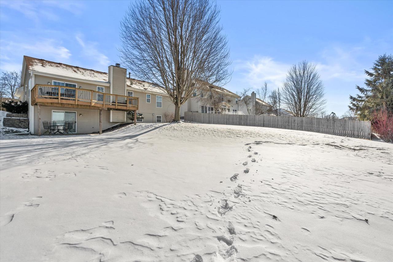 2607 Fox River PARKWAY