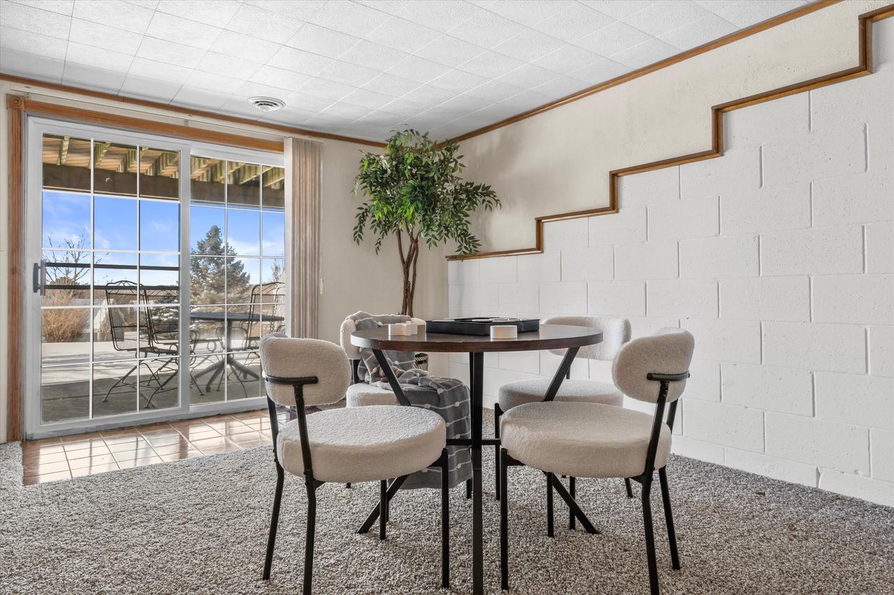 2607 Fox River PARKWAY