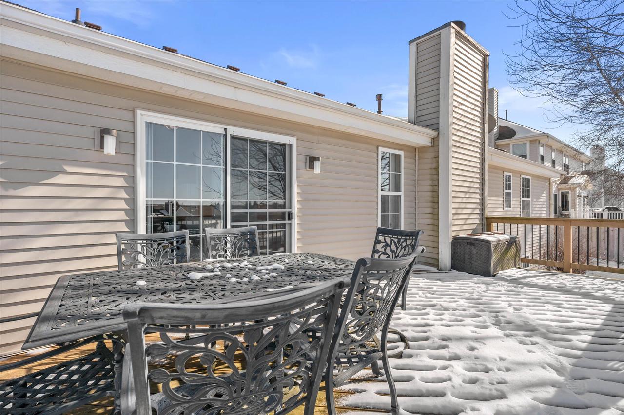 2607 Fox River PARKWAY