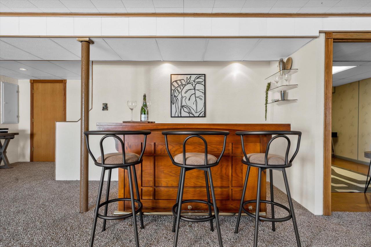 2607 Fox River PARKWAY