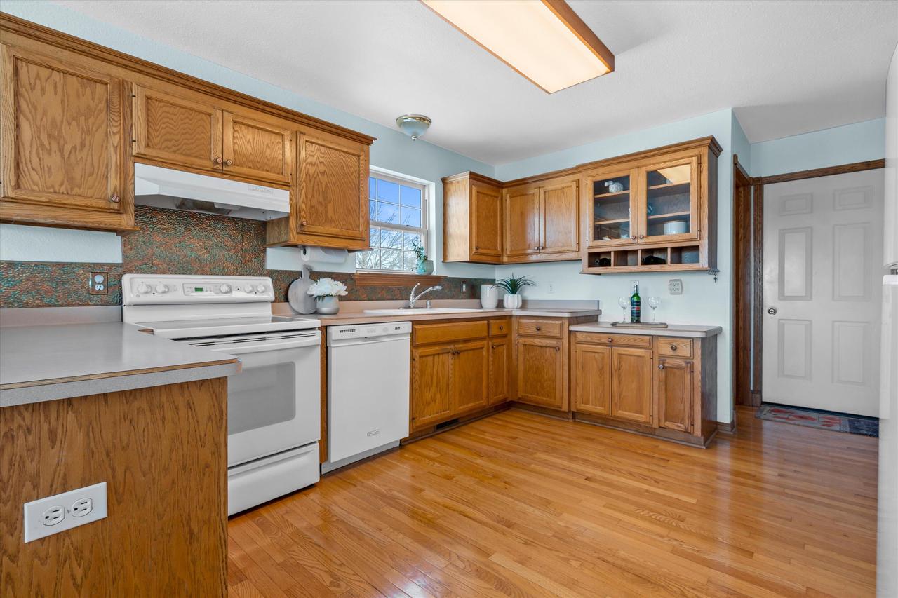 2607 Fox River PARKWAY