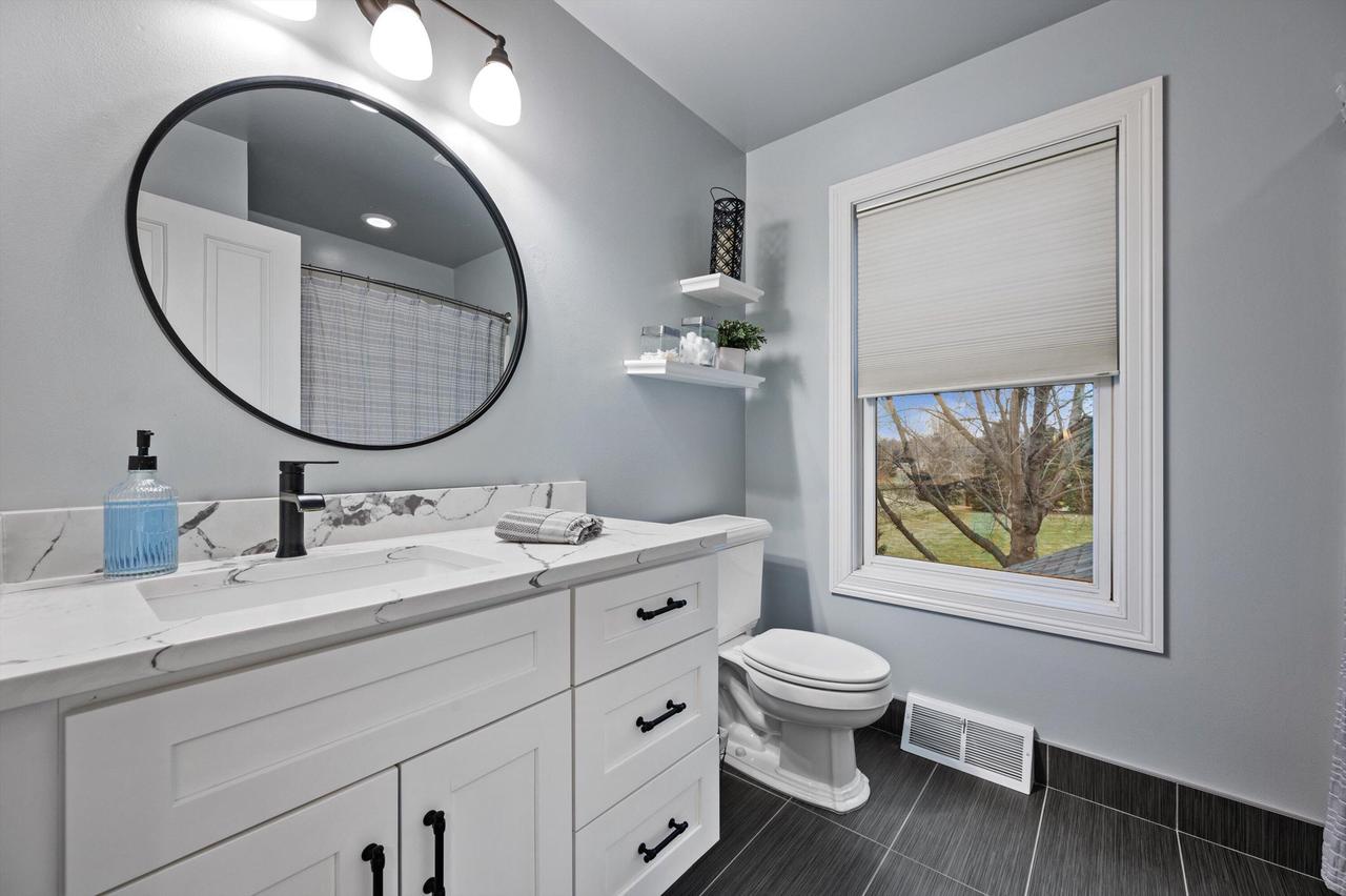 W285N7383 Bark River ROAD