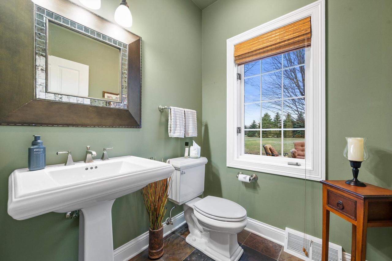 W285N7383 Bark River ROAD