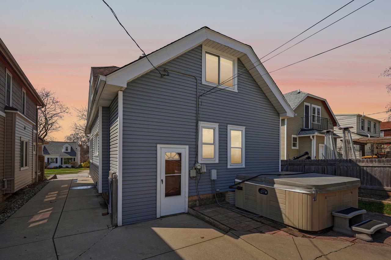2036 N 84th STREET