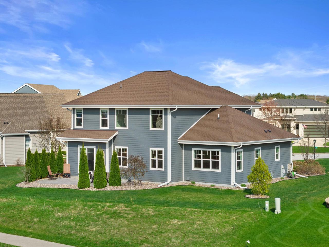 3105 Mendota COURT