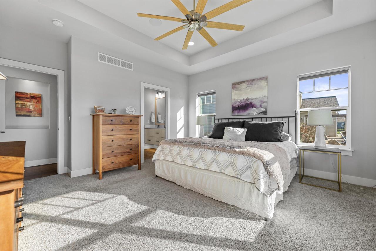 3105 Mendota COURT