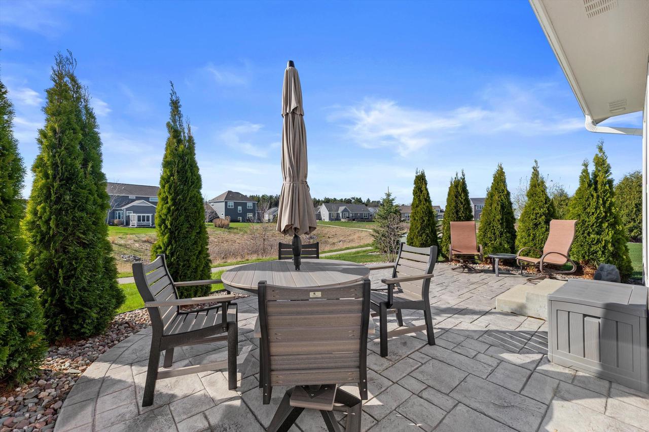 3105 Mendota COURT