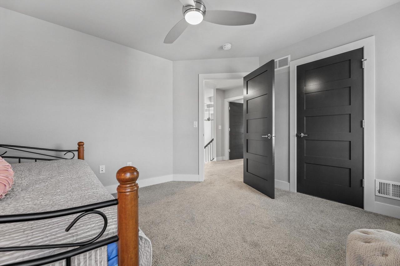 3105 Mendota COURT