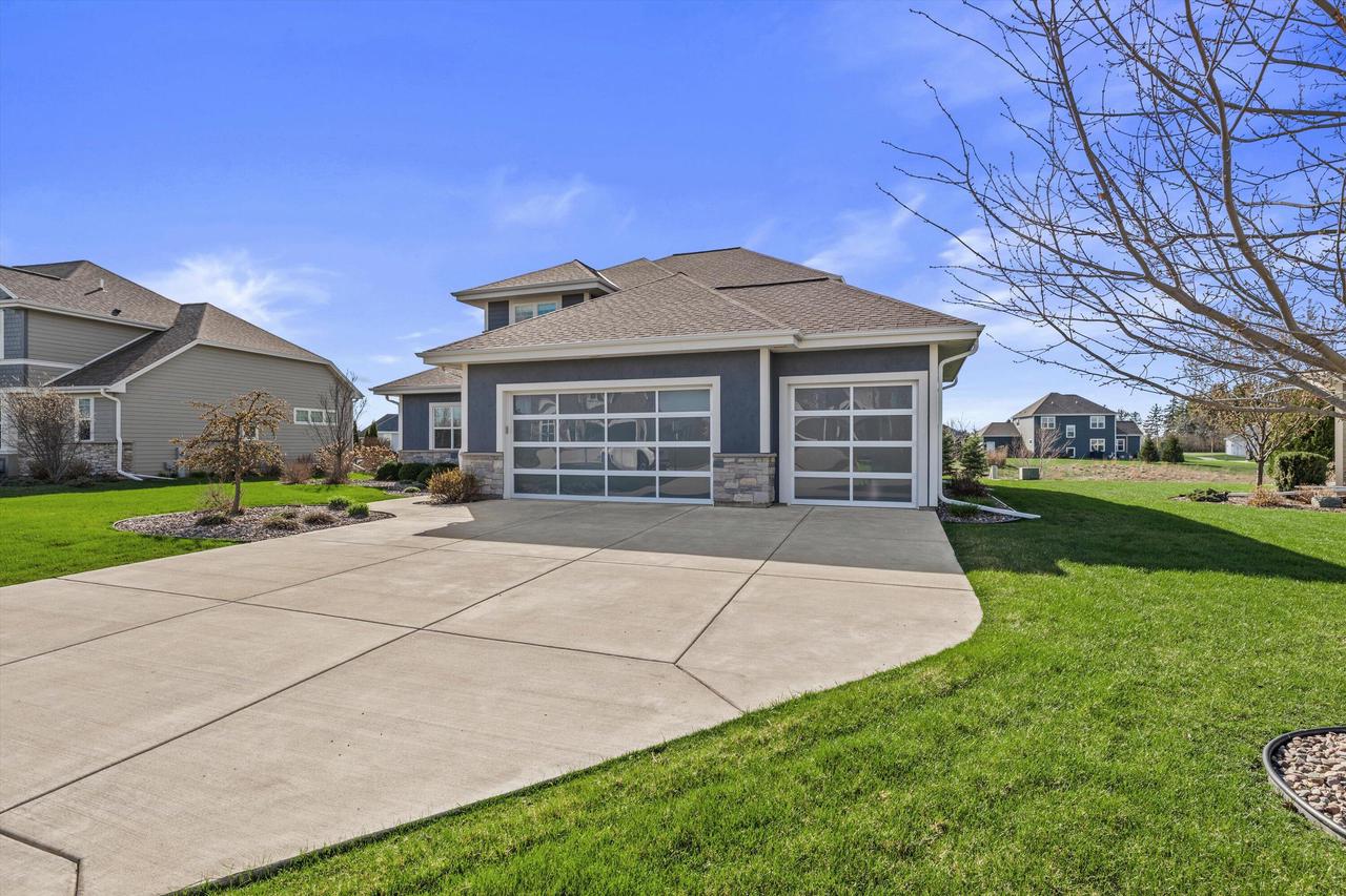 3105 Mendota COURT