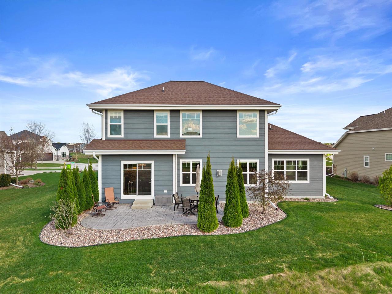 3105 Mendota COURT