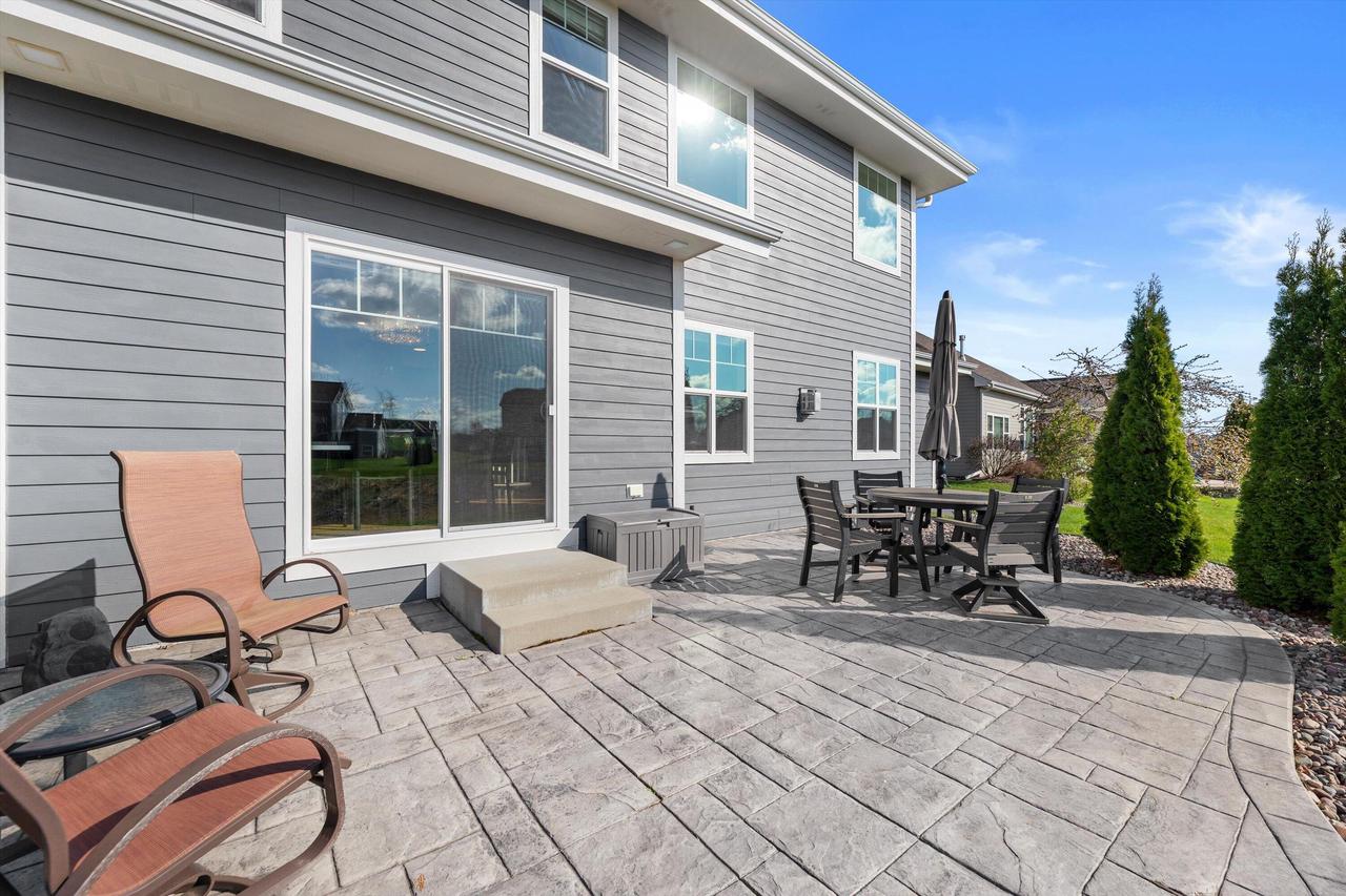 3105 Mendota COURT