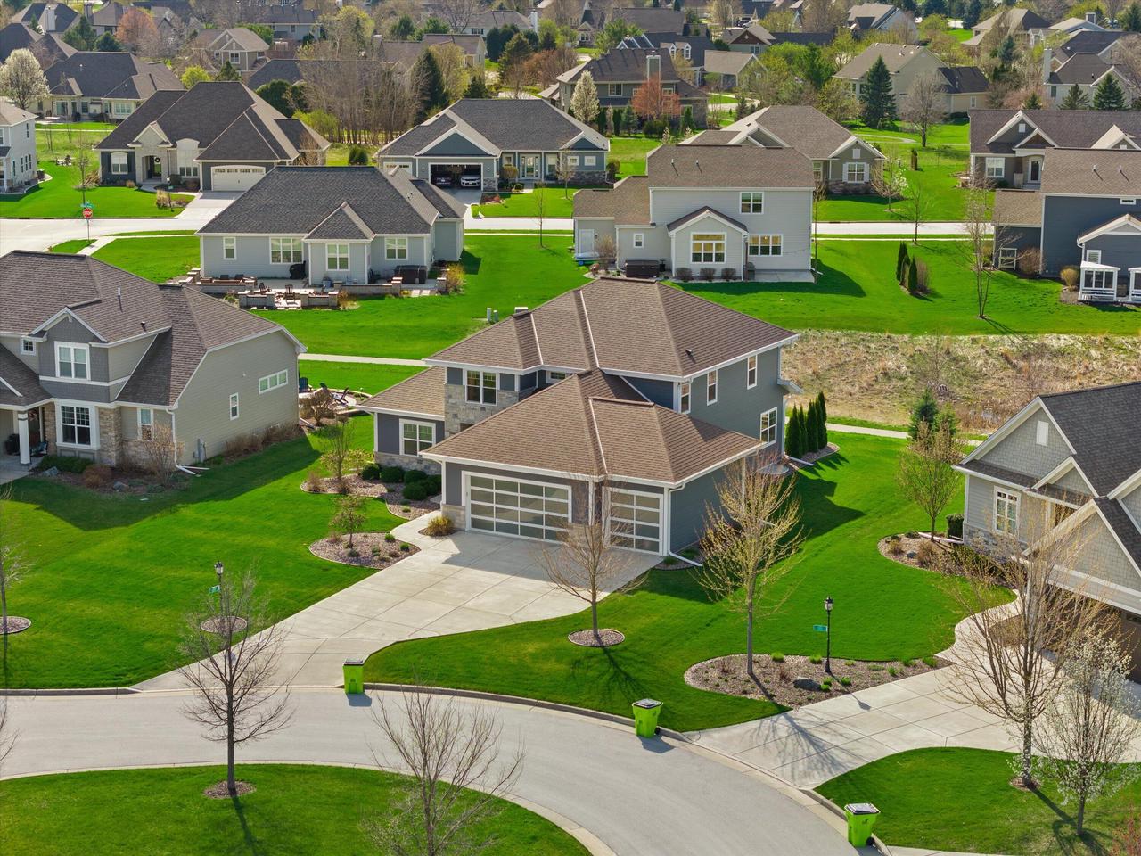3105 Mendota COURT