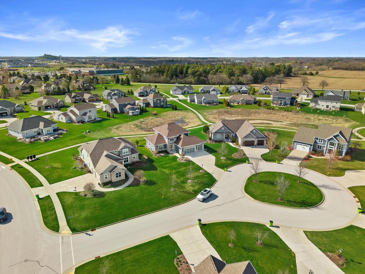 3105 Mendota COURT