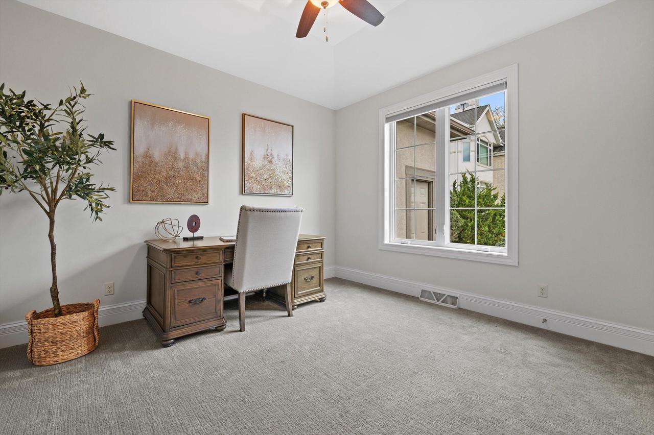 W356N5136 Lakeshore DRIVE