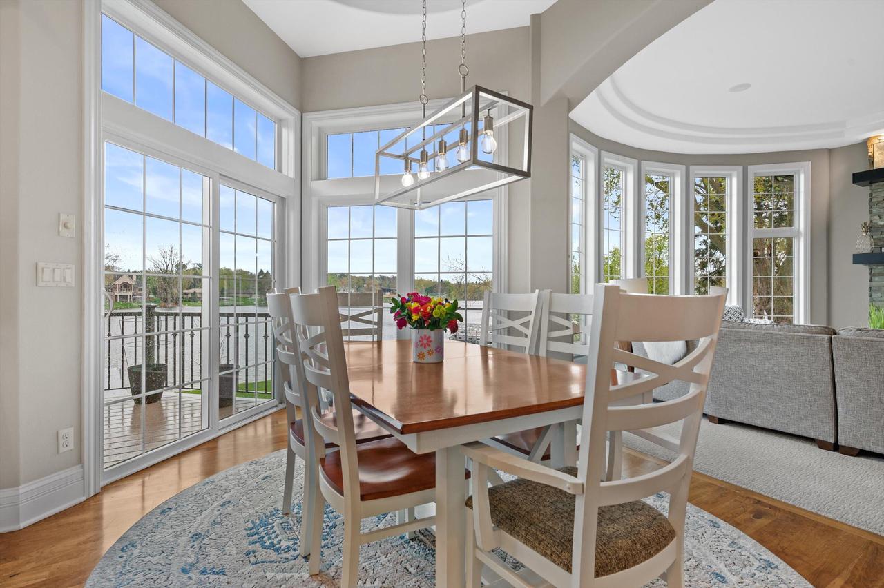 W356N5136 Lakeshore DRIVE