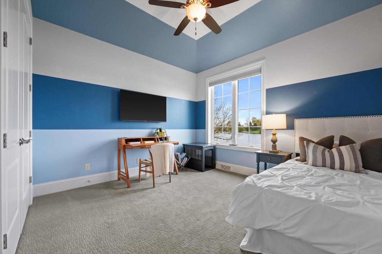 W356N5136 Lakeshore DRIVE