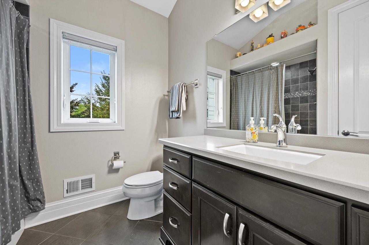 W356N5136 Lakeshore DRIVE