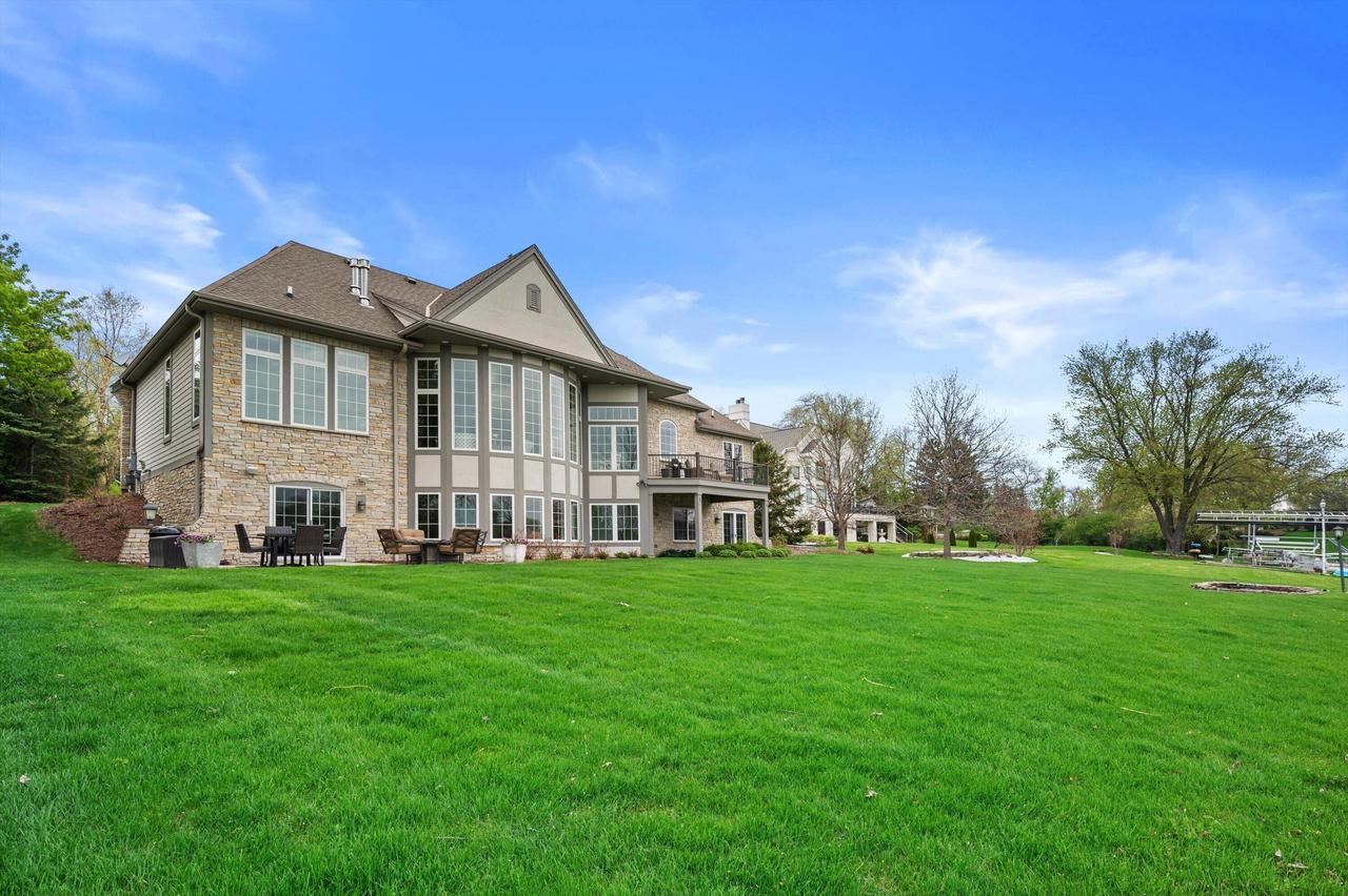 W356N5136 Lakeshore DRIVE