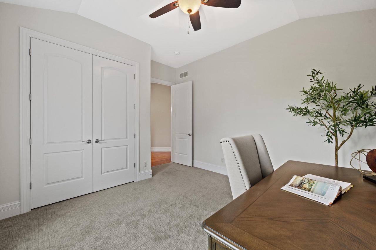 W356N5136 Lakeshore DRIVE