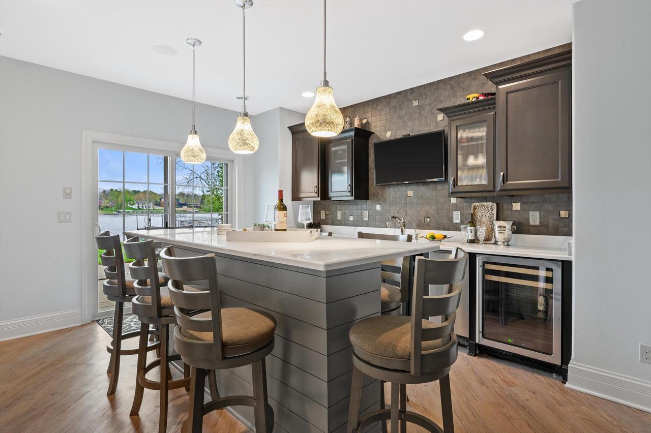 W356N5136 Lakeshore DRIVE