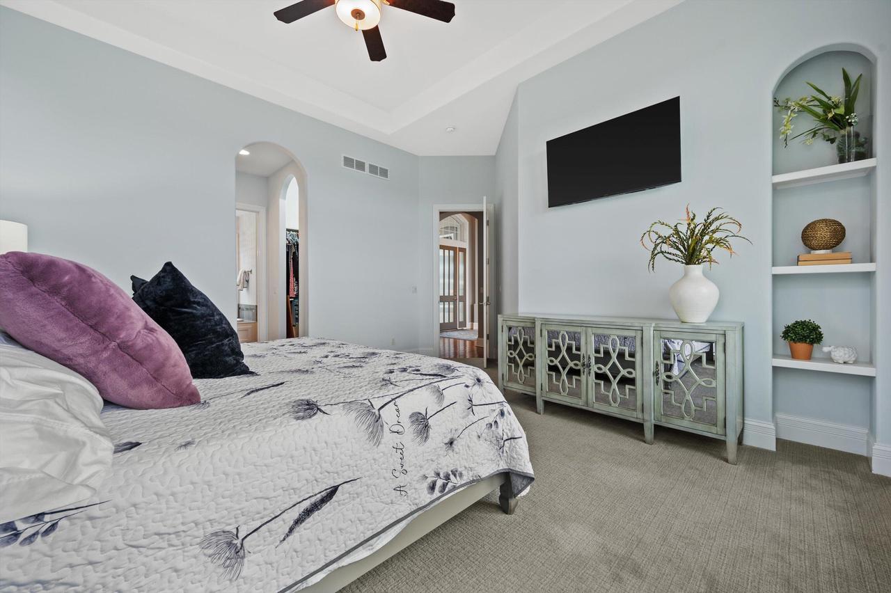 W356N5136 Lakeshore DRIVE