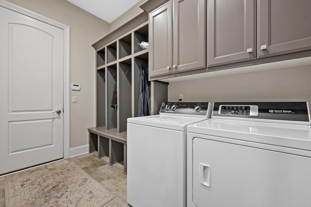 W356N5136 Lakeshore DRIVE