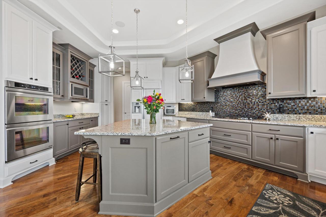 W356N5136 Lakeshore DRIVE
