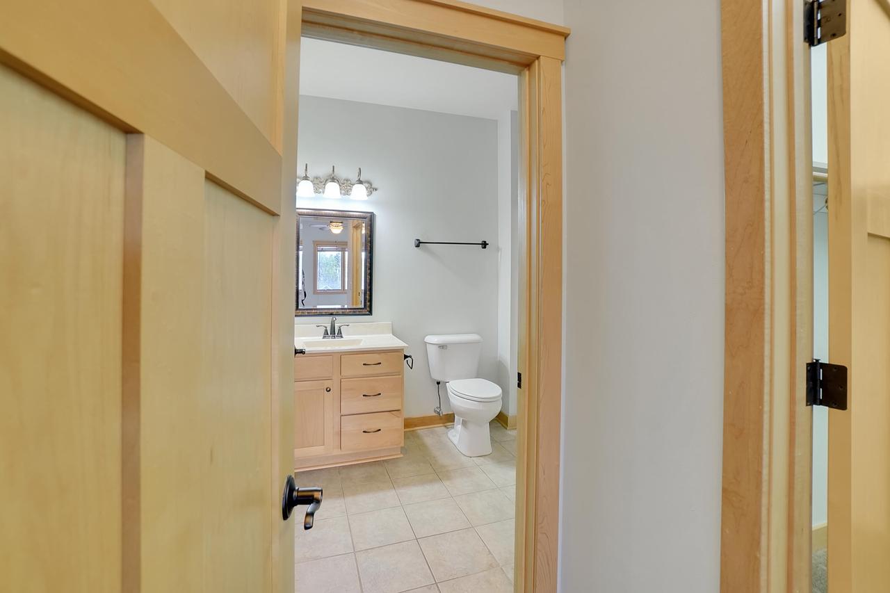 N51W34861 Wisconsin AVENUE 3113