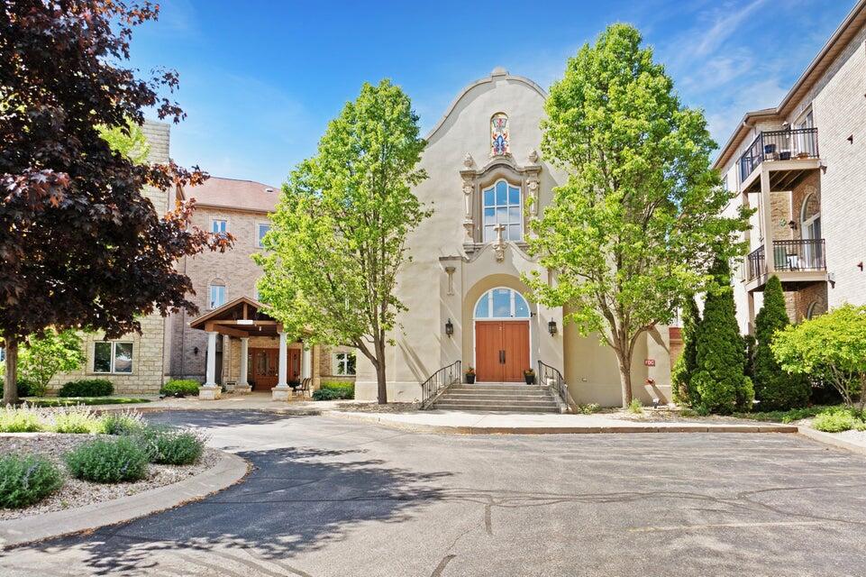 N51W34861 Wisconsin AVENUE 3113