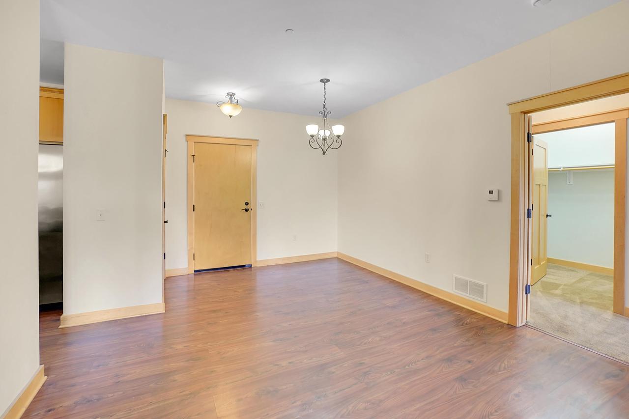 N51W34861 Wisconsin AVENUE 3113