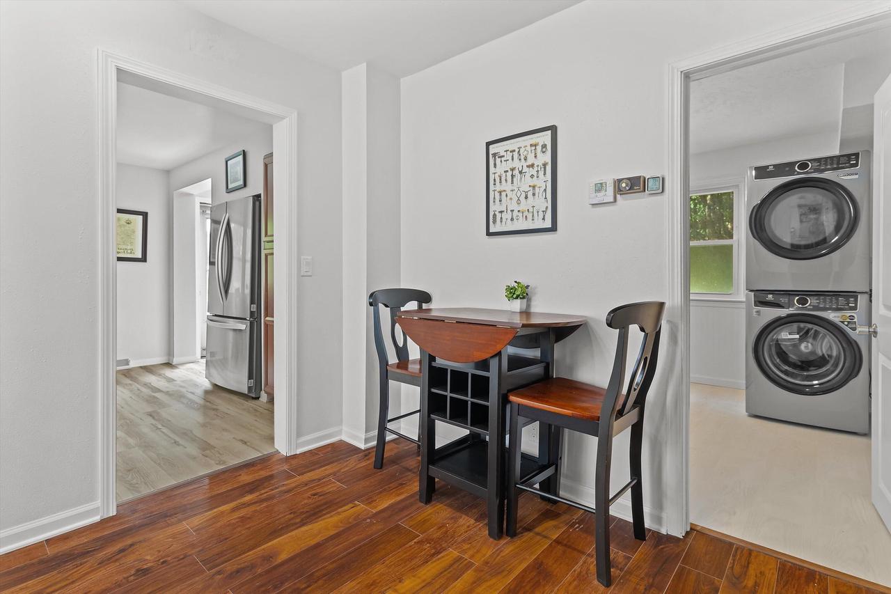 1542 3rd STREET