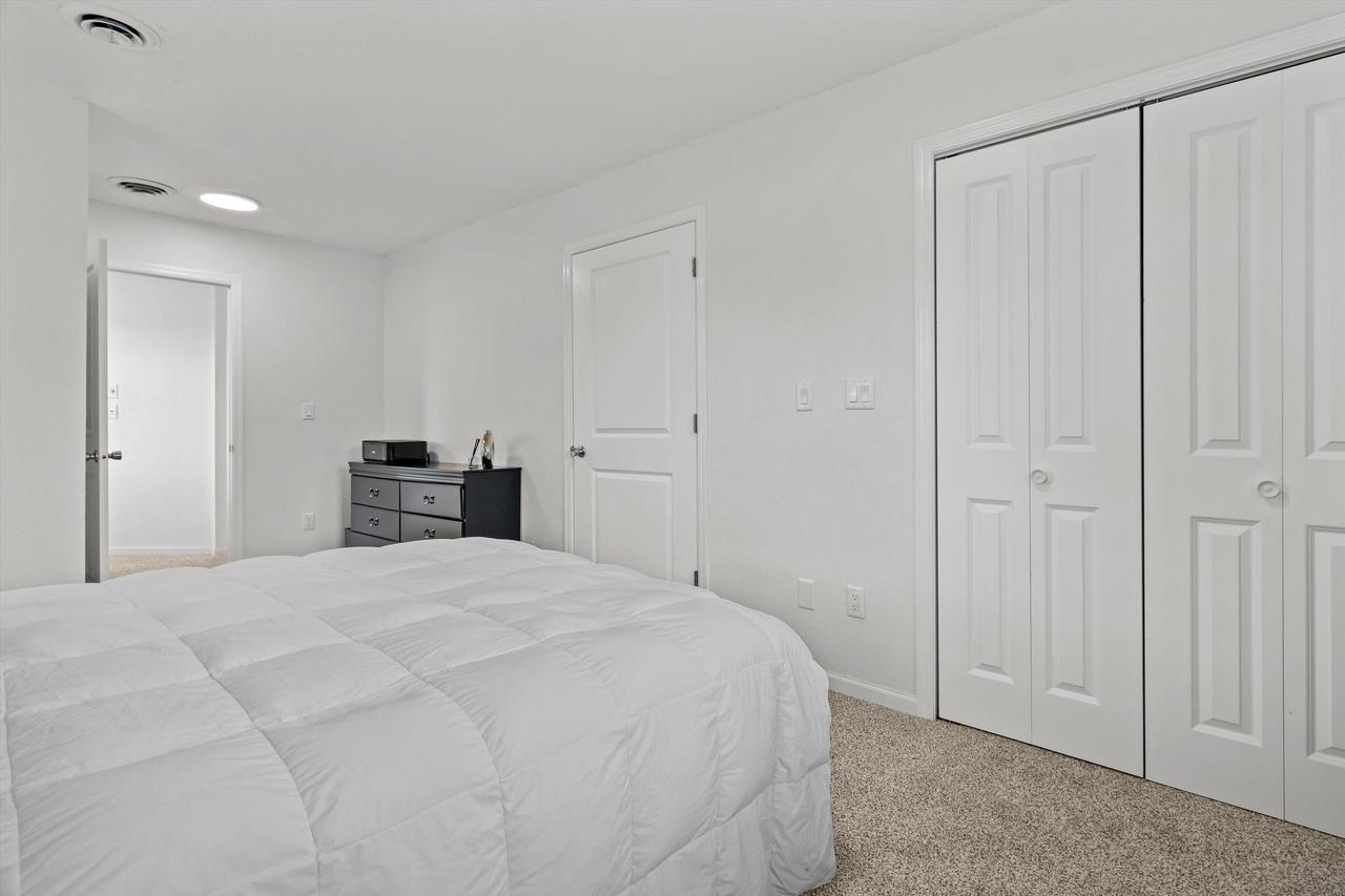 1542 3rd STREET