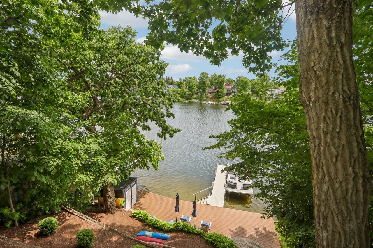 W351N5464 Lake DRIVE
