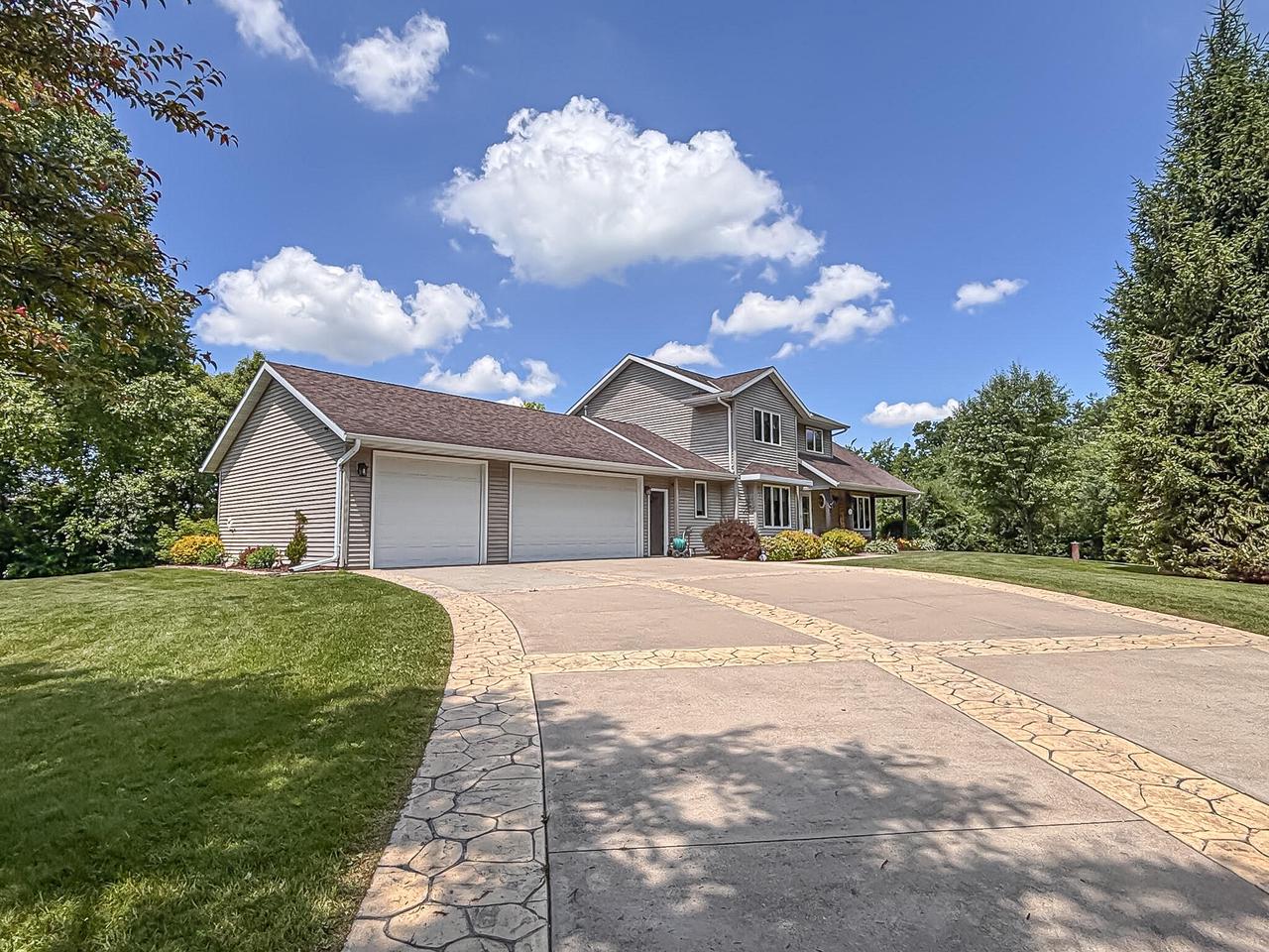 N5833 County Road F