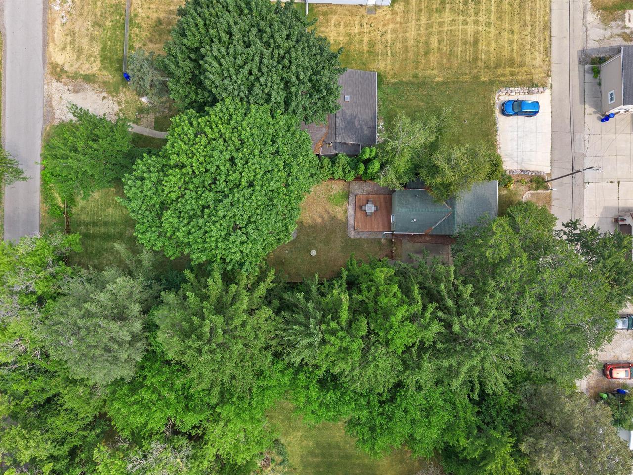 W342N4861 W Lindy LANE