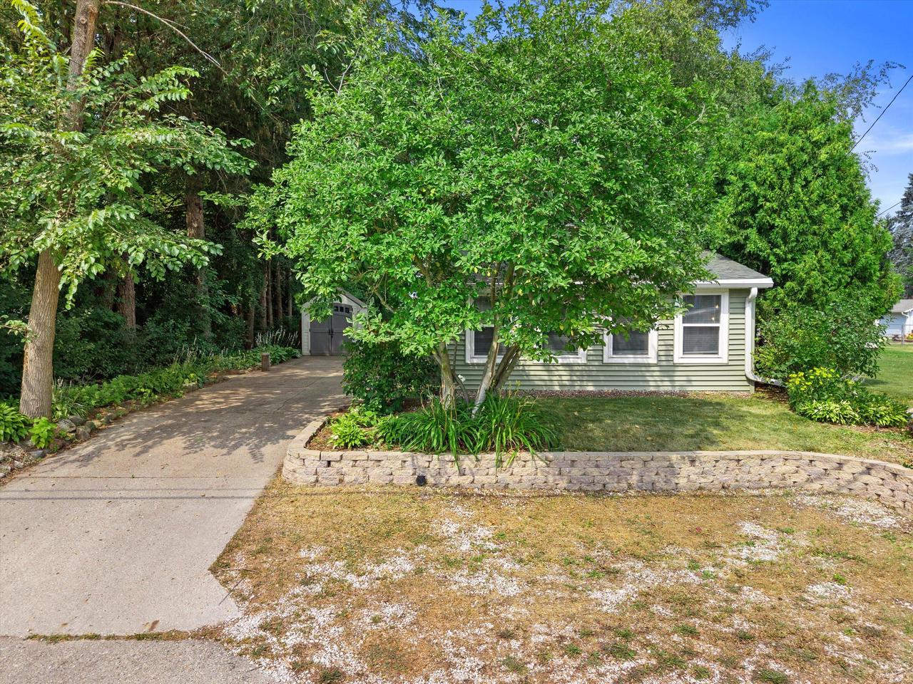 W342N4861 W Lindy LANE