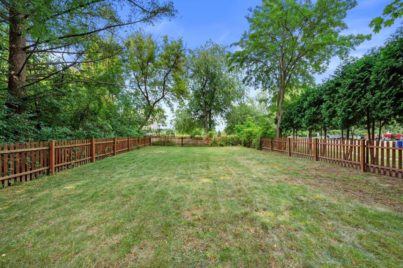 W342N4861 W Lindy LANE